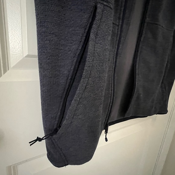 NEW! Men’s Under Armour Specialist Vest - Picture 4 of 7